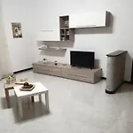 アパート Casa Del Sole - アヴォラ